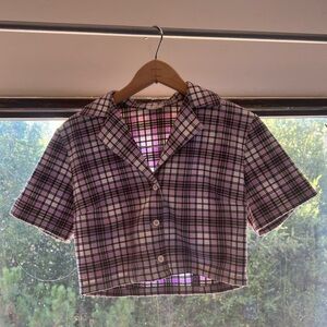 Brandy Melville purple, black, green plaid cropped button up shirt with collar.